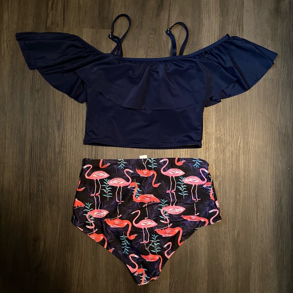 Two piece baiting suit - Picture 2 of 3